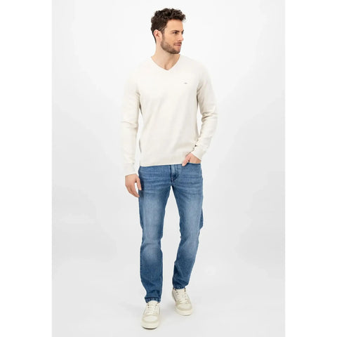 V-Neck Pullover