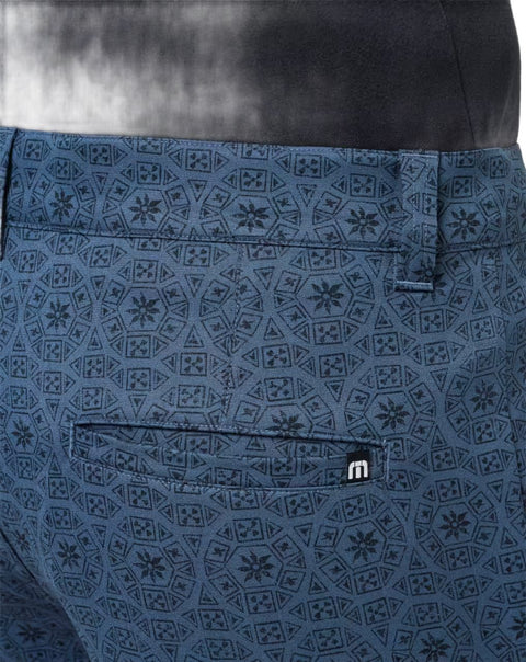 Beyond The Limits Short Herren